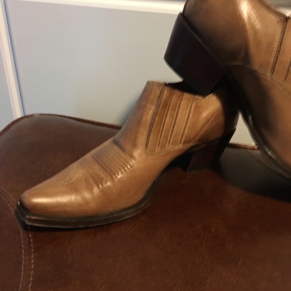 Lucchese Shoes - Lucchese leather shoe boots.  Gorgeous!